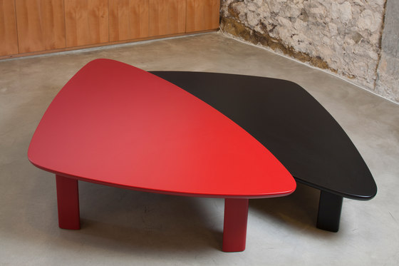 Silex Color centre table | Coffee tables | Karen Chekerdjian