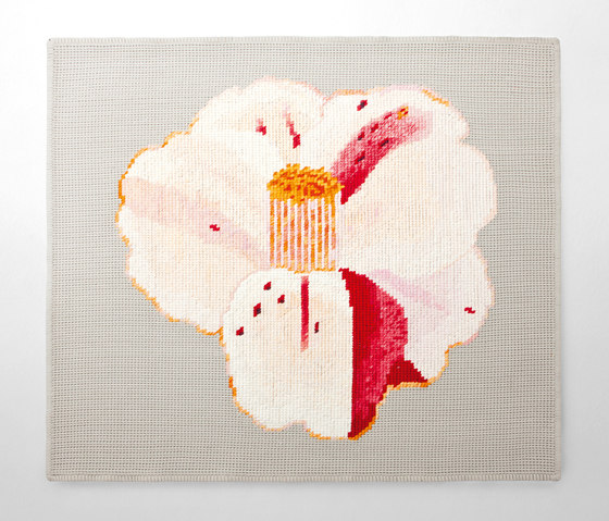 Camellia variegated | Rugs | Paola Lenti