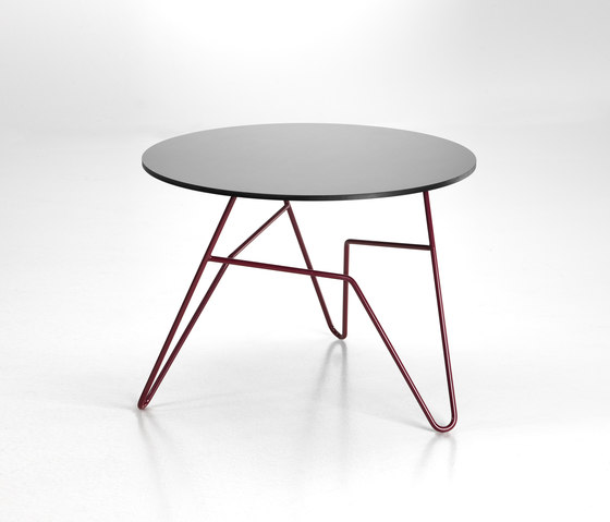 Twist Table | Tables d'appoint | 8000C