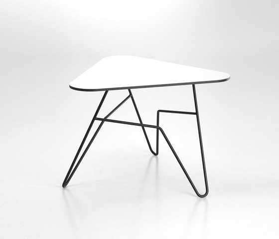 Twist Table | Side tables | 8000C