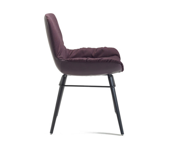 Leya armchair low | Chairs | FREIFRAU MANUFAKTUR