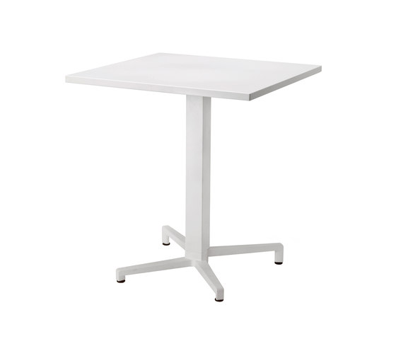 Domino | Tables de bistrot | SCAB Design