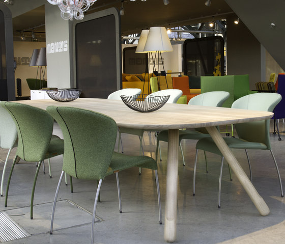 Disq Table | Dining tables | Montis