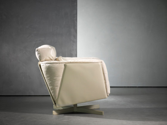 HEIT Swivel Chair | Sillones | Piet Boon