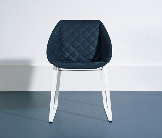 KEKKE dining chair | Sedie | Piet Boon