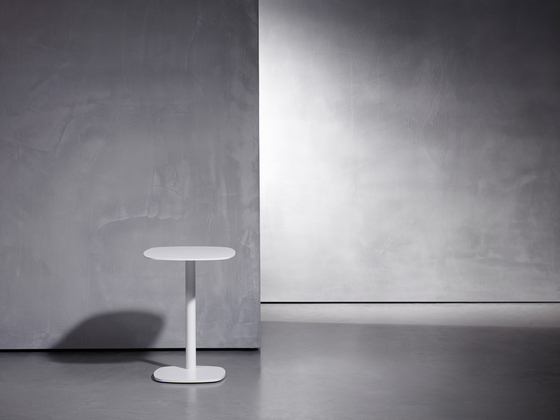 KEK side table | Tables d'appoint | Piet Boon
