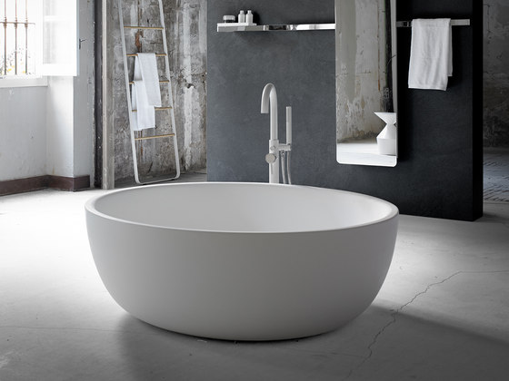 Moon Freestanding Solidsurface® Bathtub | Bañeras | Inbani