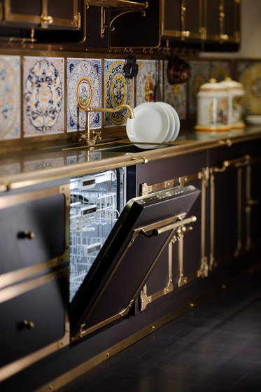 TAILOR MADE KITCHENS | COFFEE & BURNISHED BRASS KITCHEN | Cuisines équipées | Officine Gullo