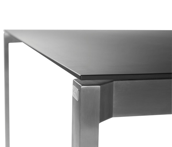 T-Series stainless steel table | Dining tables | solpuri