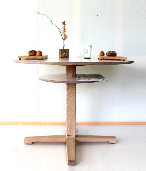 JO 91 Tisch | Esstische | Andreas Janson