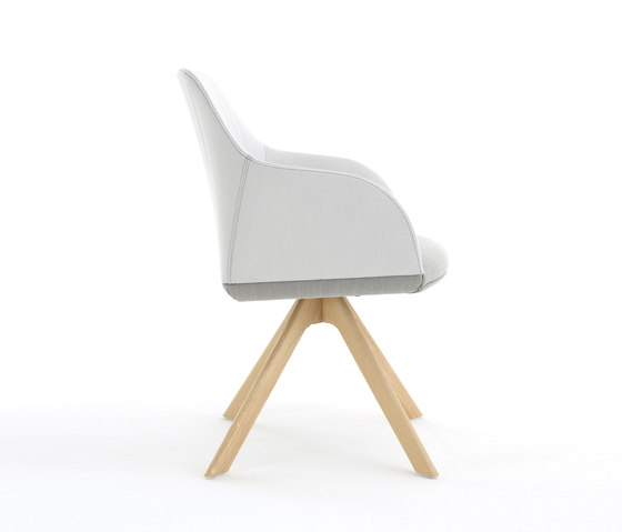 Ease C | Chairs | Arco