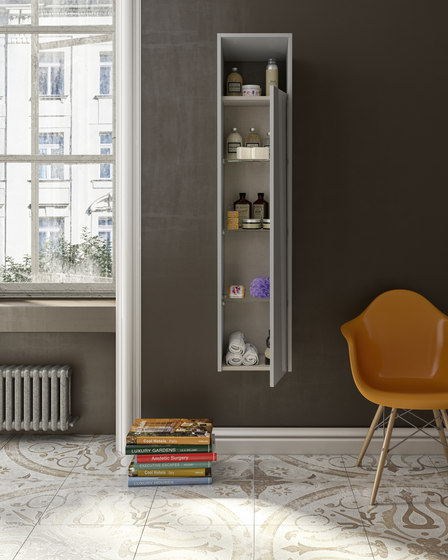Scalene 150 vitrine | Wall cabinets | SONIA