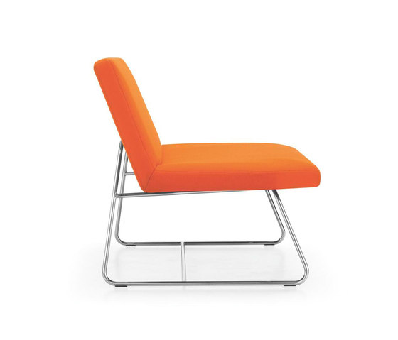 OTTO Lounge Chair | Divani | Girsberger