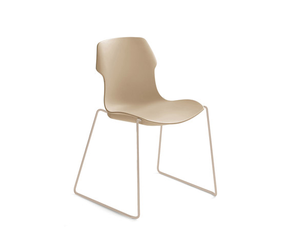 Stereo Sleigh base chair | Chairs | CASAMANIA & HORM