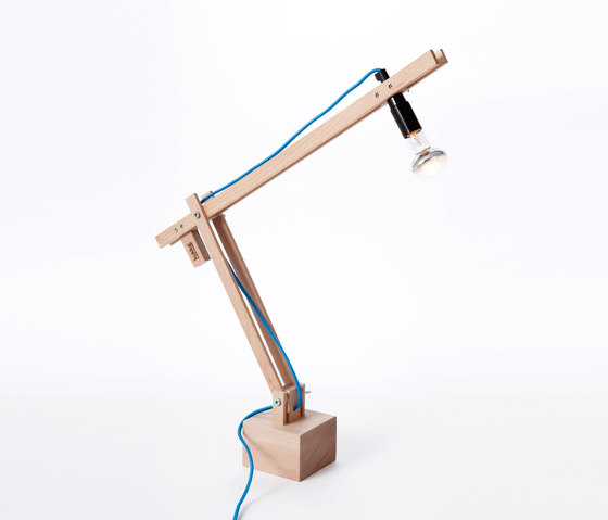 DIY Table Lamp | Lámparas de sobremesa | kukka