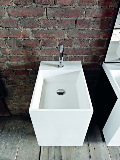 Prop H49/D52 Pivot Washbasin semi-insert | Wash basins | Milldue