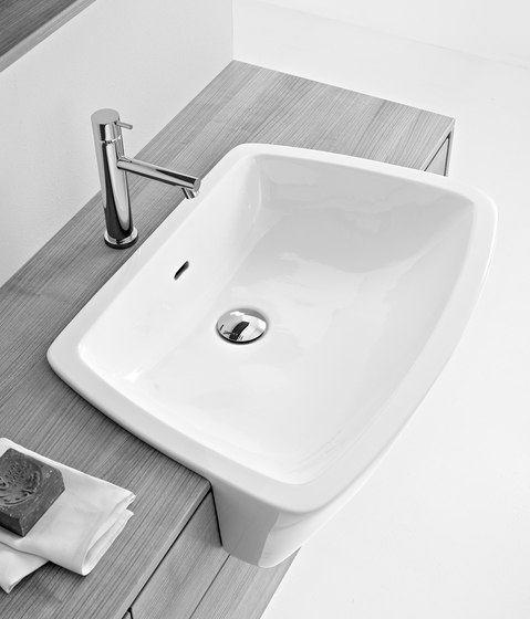 Fly Washbasin semi-insert | Wash basins | Milldue