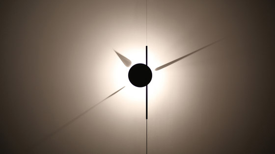 Shadow Clock | Free-standing lights | Poetic Lab