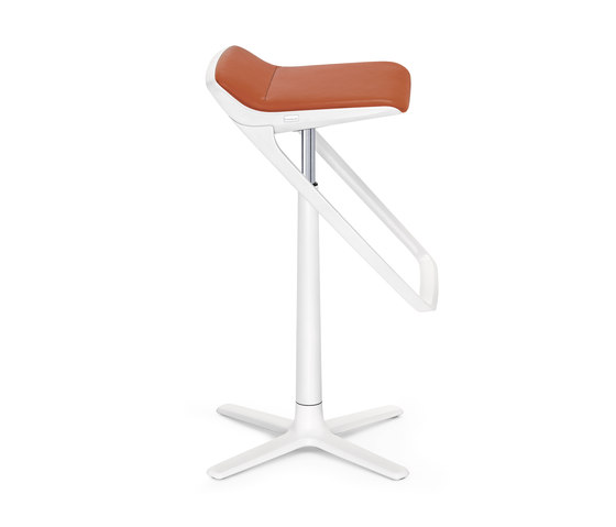 KINETICis5 710K | Swivel stools | Interstuhl