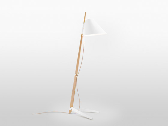 Billy BL Floor Lamp | Lámparas de pie | Kalmar