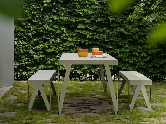 Lloyd dining table with bench | Tisch-Sitz-Kombinationen | Functionals