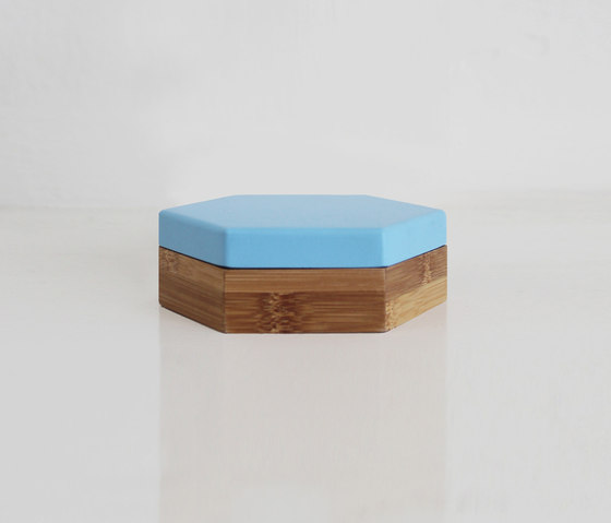 Hex Box Small Colour | Contenedores / Cajas | Evie Group