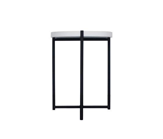 Oliver Tray Side Table | Beistelltische | Evie Group