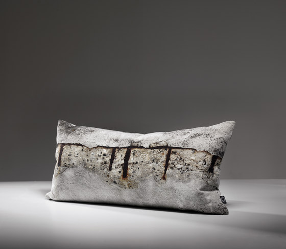 Concrete Cushion | Kissen | CONCRETE WALL