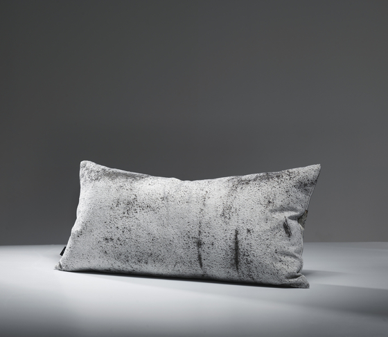 Concrete Cushion | Cojines | CONCRETE WALL