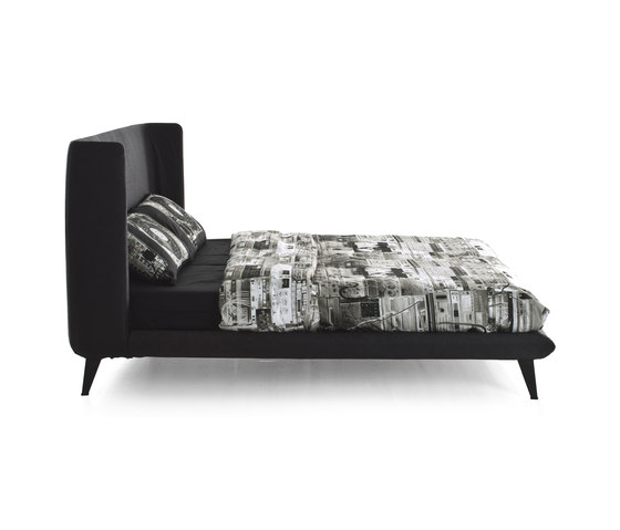 Gimme Shelter | Camas | Diesel with Moroso