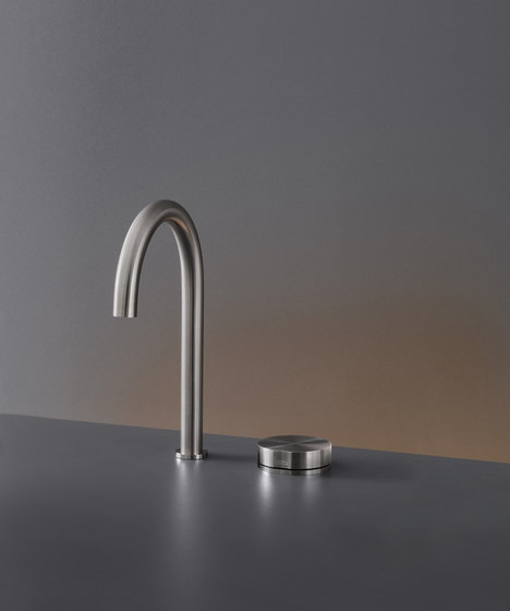 Giotto GIO21 | Wash basin taps | CEADESIGN