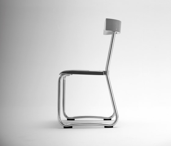 D.235.1 Montecatini Stuhl | Stühle | Molteni & C