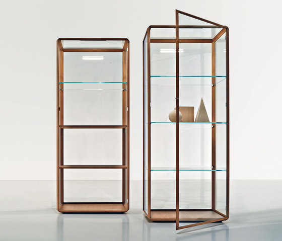 45°/Vetrina by Molteni & C | Display cabinets