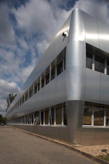 ALUCOBOND® naturAL PURE | Brushed 400 | facade | Facade systems | 3A Composites