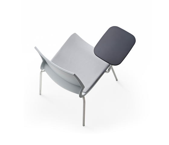 Ricciolina 4 legs polypropylene + writing tablet | Chairs | Maxdesign