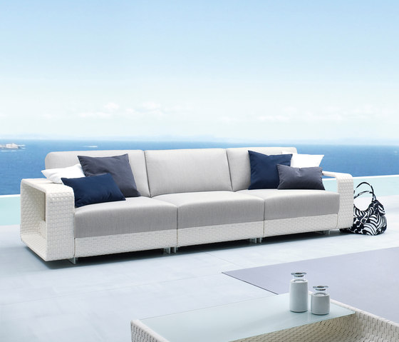 Hamptons 9613 sofa | Canapés | ROBERTI outdoor pleasure