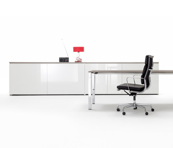 Winea Maxx Slide Sideboard | Media cabinets & trolleys | WINI Büromöbel