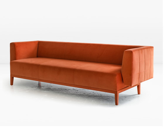 Liston Sofa | Sofás | Khouri Guzman Bunce Lininger