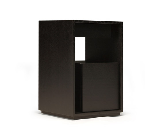 lineground #2 side table | Mesas auxiliares | Skram