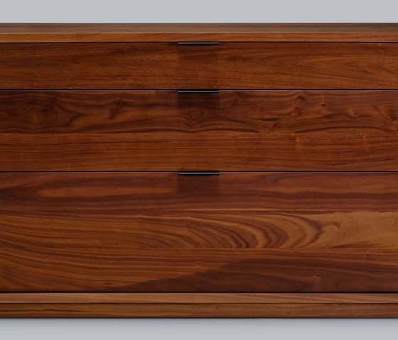 lineground 3-drawer horizontal bureau | Credenze | Skram