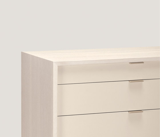 lineground 6-drawer vertical bureau | Credenze | Skram