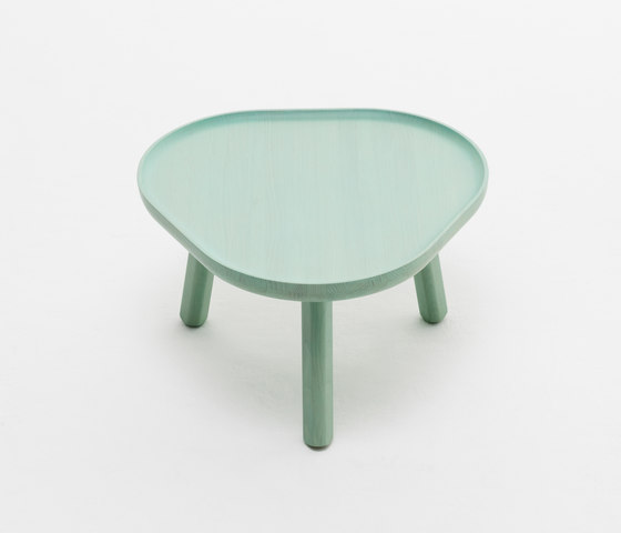 Soft Triangle | Side tables | Karimoku New Standard