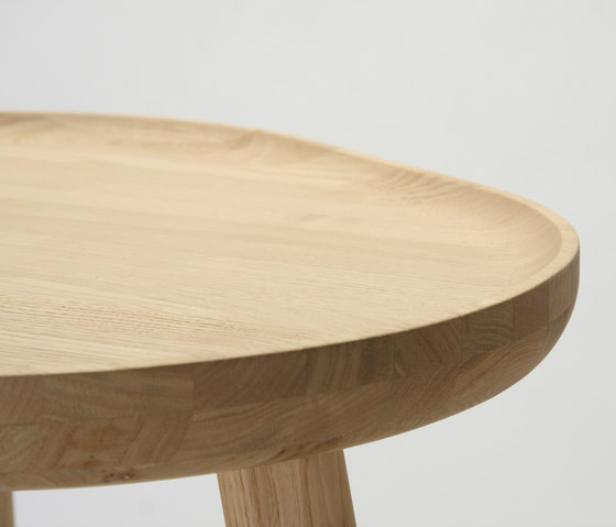 Soft Triangle | Tables d'appoint | Karimoku New Standard
