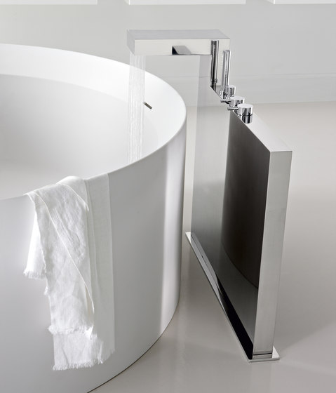 Steel tap-column | Robinetterie pour baignoire | Toscoquattro