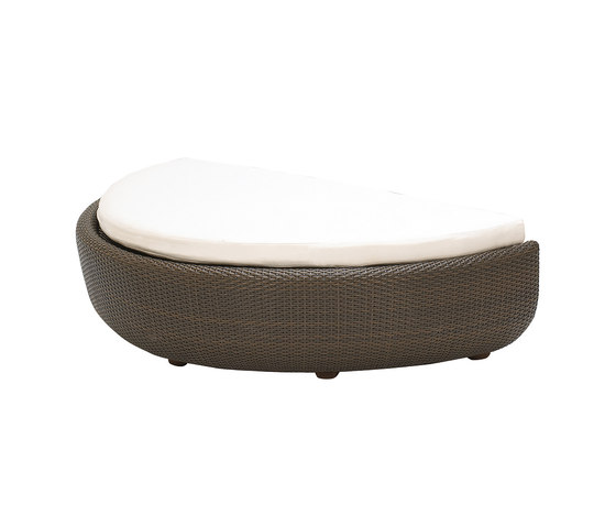 Eclipse Footstool | Pufs | Gloster Furniture GmbH