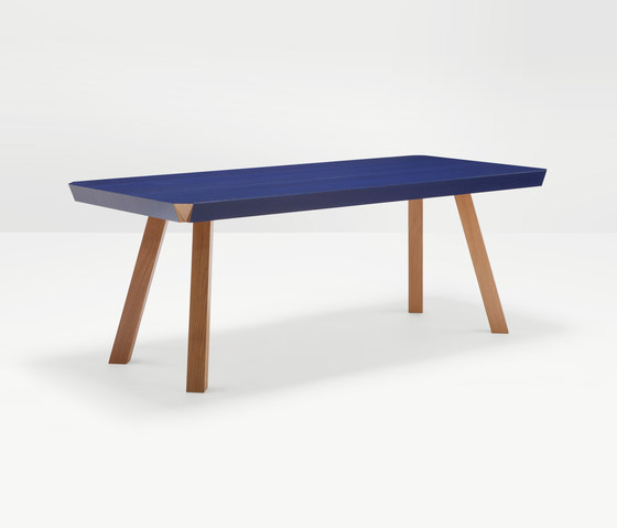 Corner Table | Esstische | H Furniture