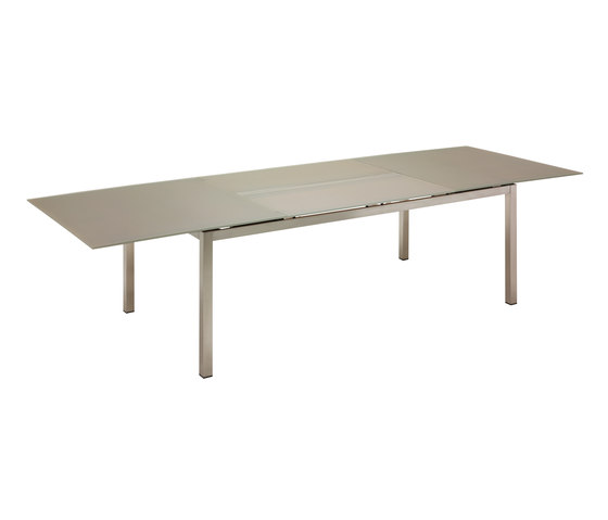 Kore Large Extending Table | Tables de repas | Gloster Furniture GmbH