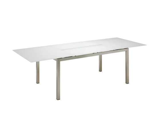 Kore Small Extending Table | Tables de repas | Gloster Furniture GmbH