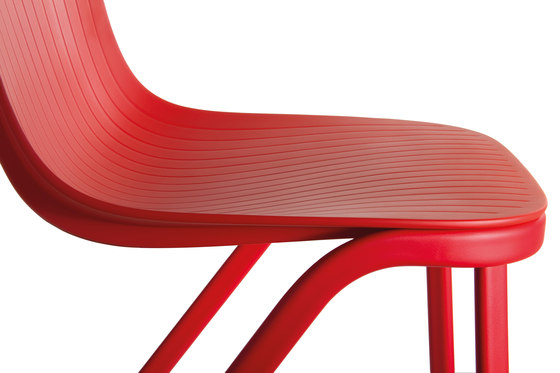 Dragonfly | Chair on cantilever base | Chairs | Segis