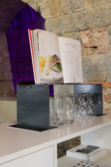 wineTee® cookbook stand | Kitchen accessories | lebenszubehoer by stef’s